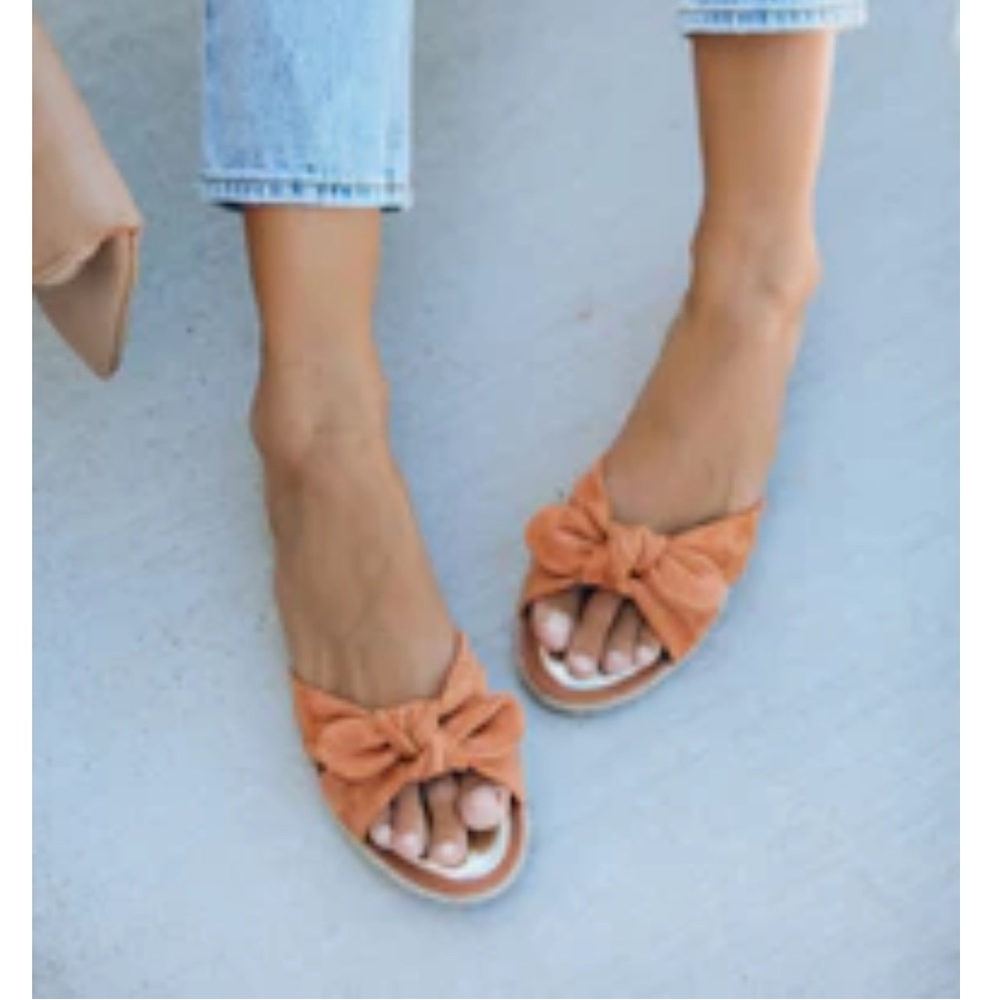 New! Trinidad knotted VICI slide sandals